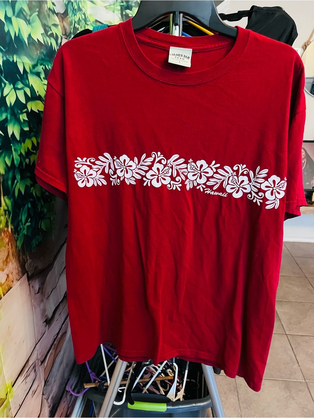 Red Short Sleeve Crewneck with White Floral Print